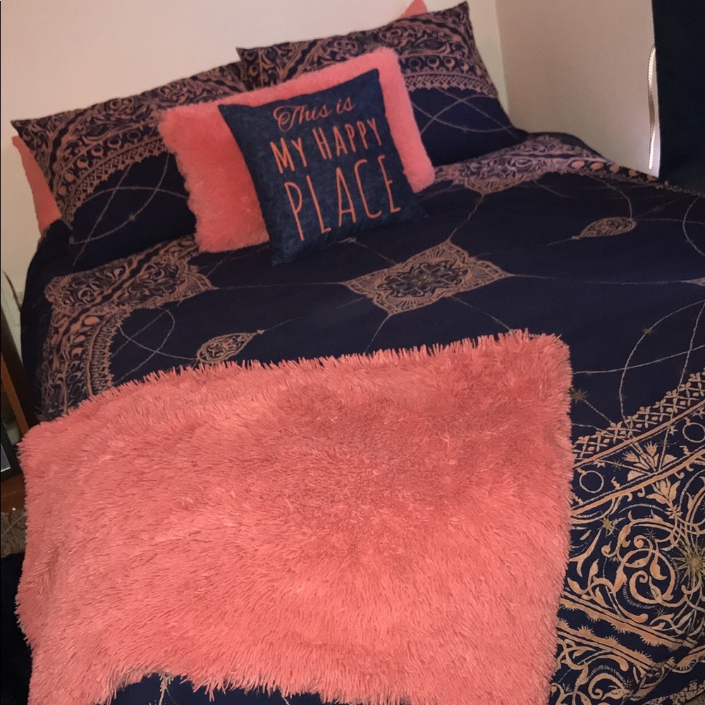 Navy and Coral Bedding from Urban Outfitters
